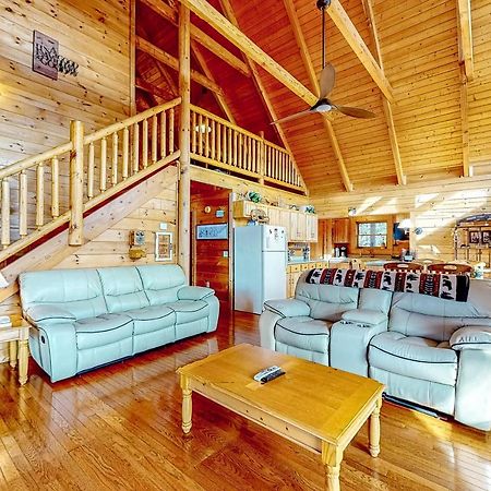 Lazy Bear Lodge Sevierville Eksteriør billede