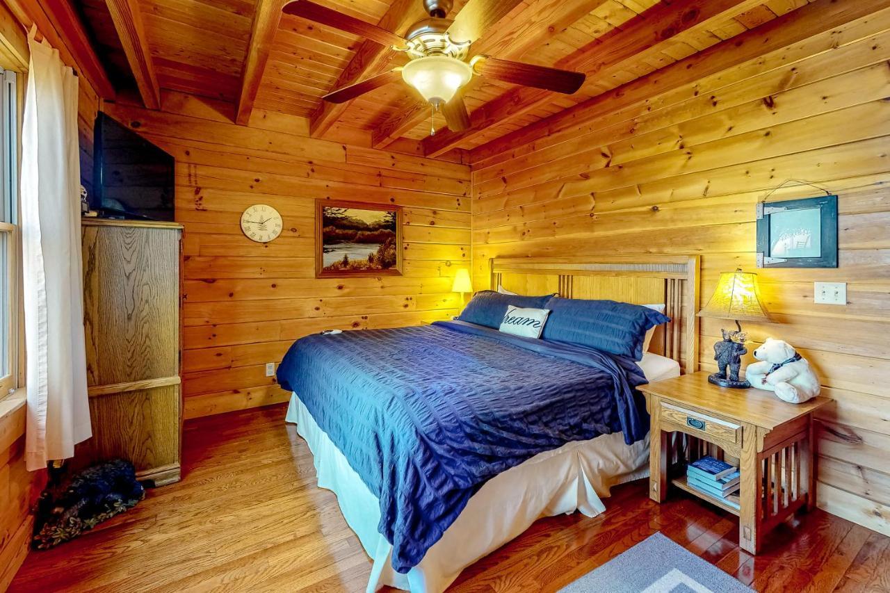 Lazy Bear Lodge Sevierville Eksteriør billede